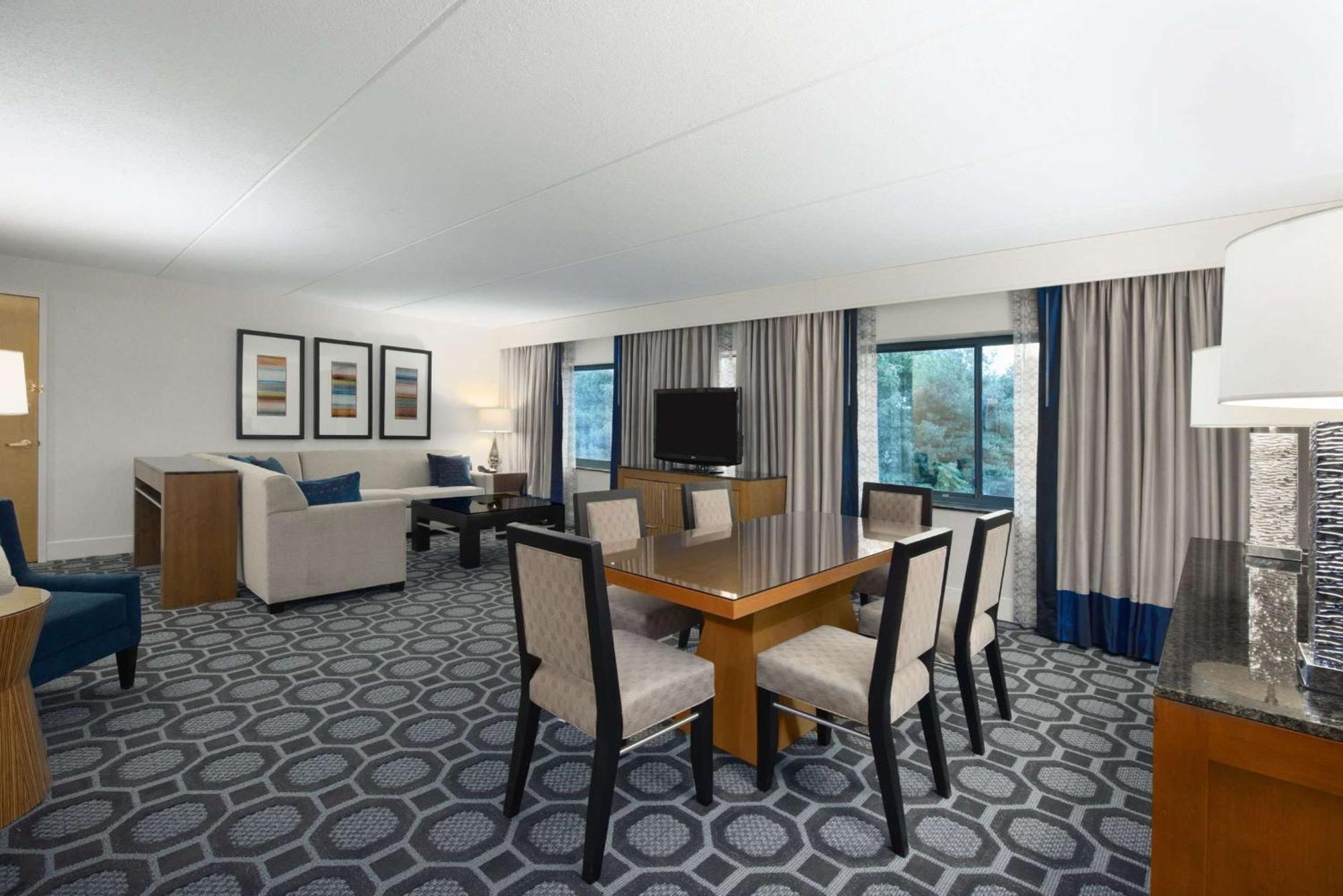 Hotel Hilton Long Island/Huntington Melville Exterior foto